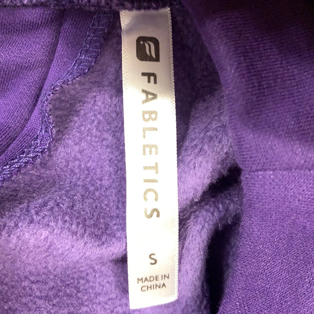 Fabletics Sweatshirt Oversized Small - image 4